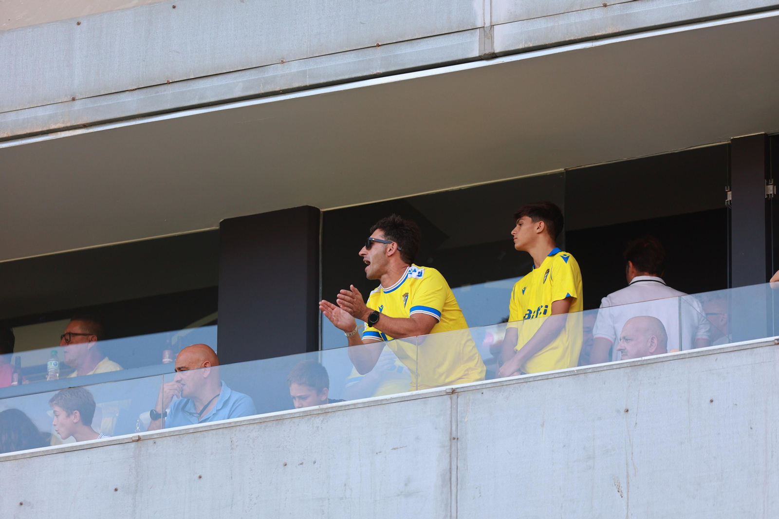 Búscate en las imágenes del Cádiz CF-Girona