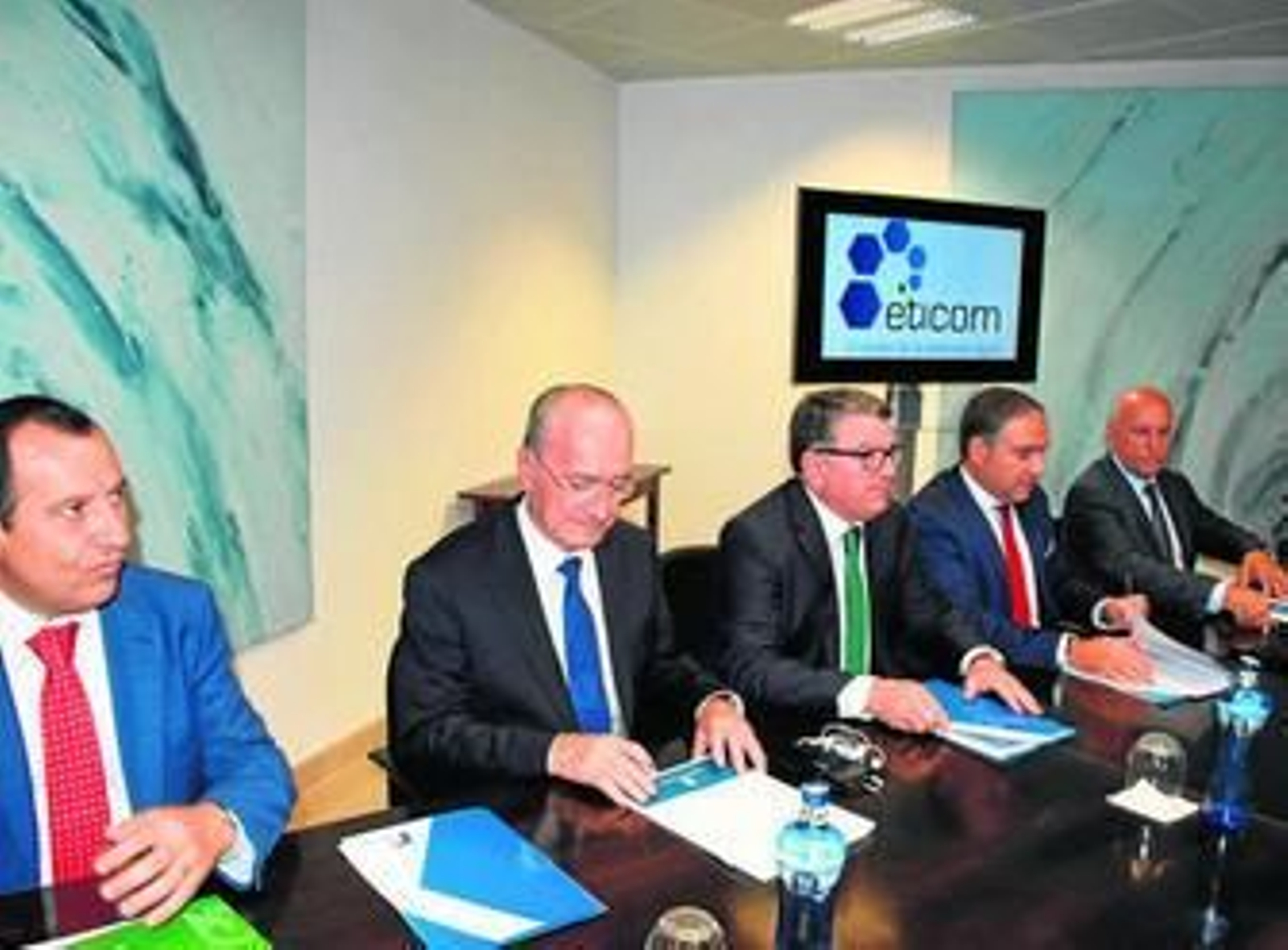 Un momento de la reunión del comité ejecutivo de Eticom, ayer en el Palacio de Ferias.