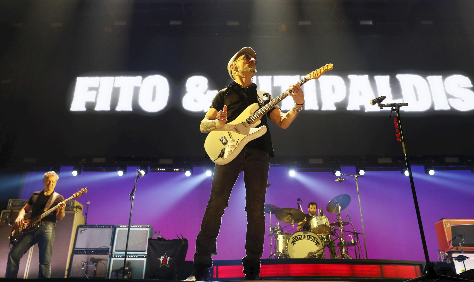 Fito & Fitipaldis, en un concierto en Zaragoza el 22 de abril de 2022. Fito & Fitipaldis, en un concierto en Zaragoza el 22 de abril de 2022.