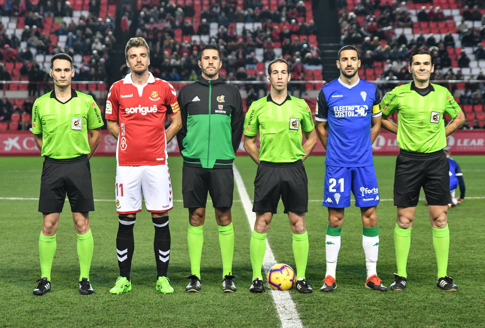 Pérez Pallas, en el centro de la imagen, en el Nàstic-Córdoba de esta temporada. Pérez Pallas, en el centro de la imagen, en el Nàstic-Córdoba de esta temporada.