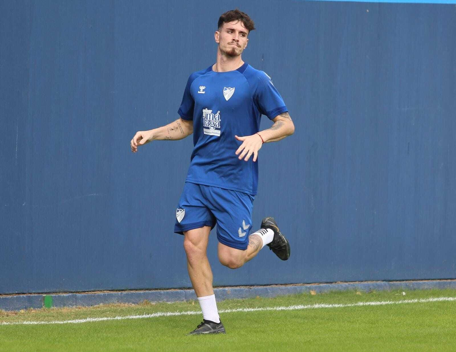 Galería: El Málaga CF ya apunta al Peña Deportiva