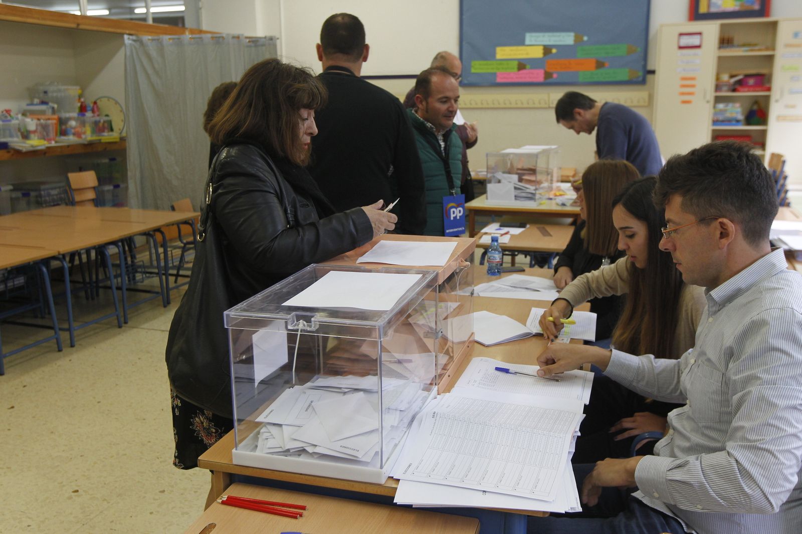 Así están votando los almerienses este 10N