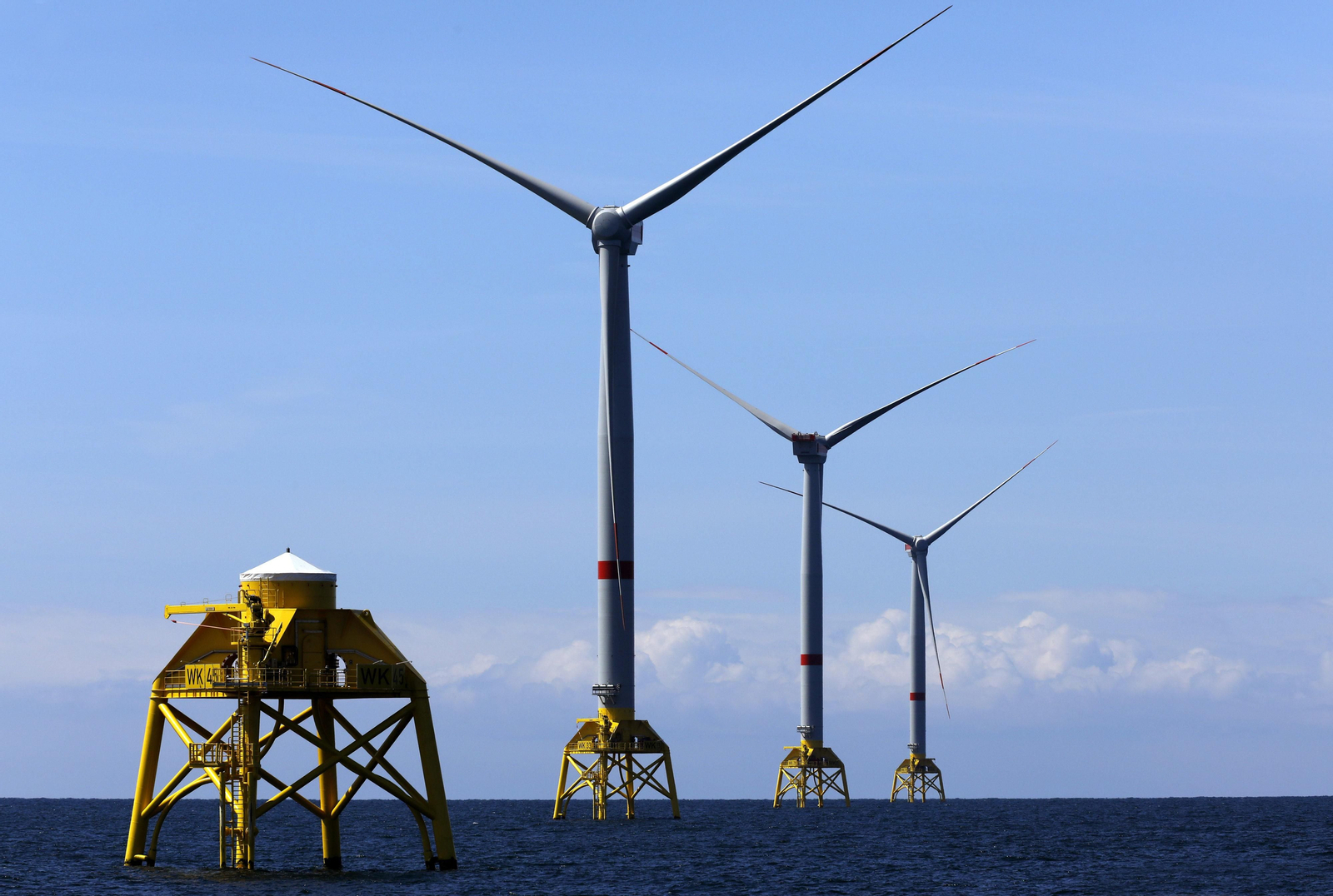 Puerto Real, presente en la estación eólico marina Wikinger