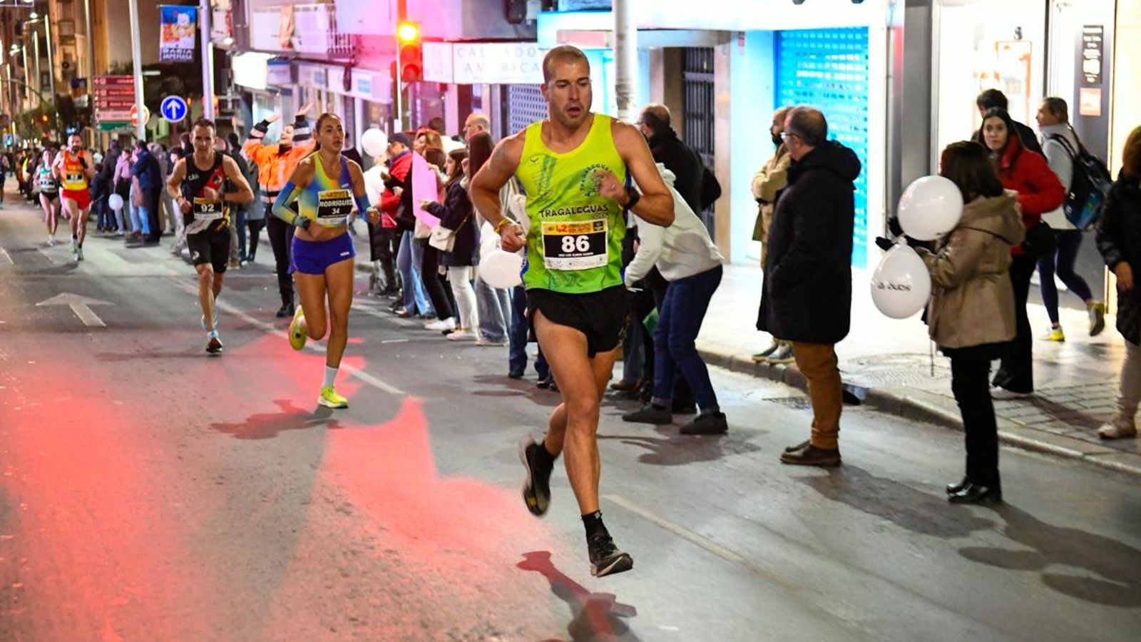En imágenes: la élite del atletismo mundial despliega su calidad en la Carrera de San Antón de Jaén