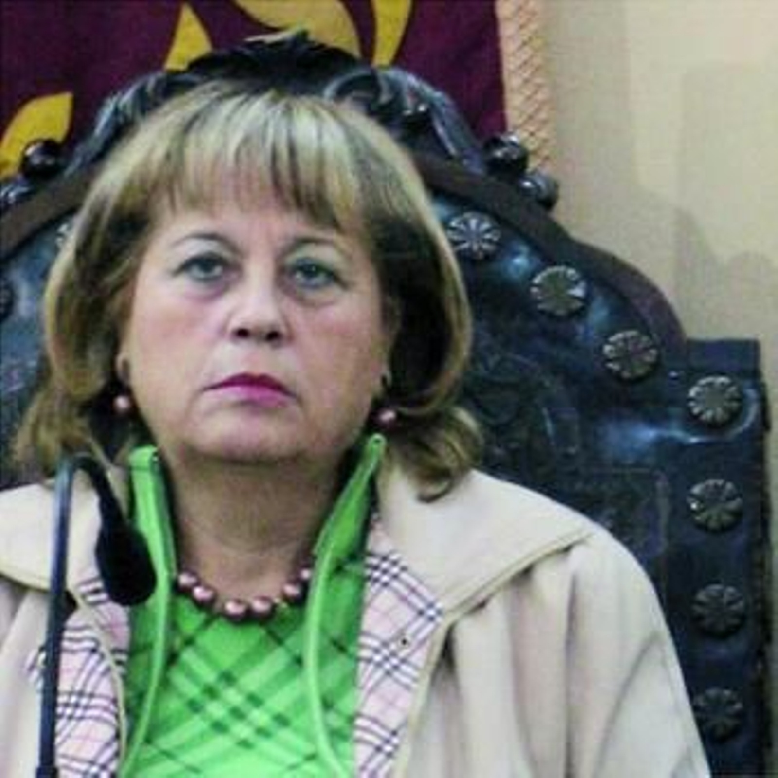 López cree que los padres del Santiago están cargados de razón en sus protestas