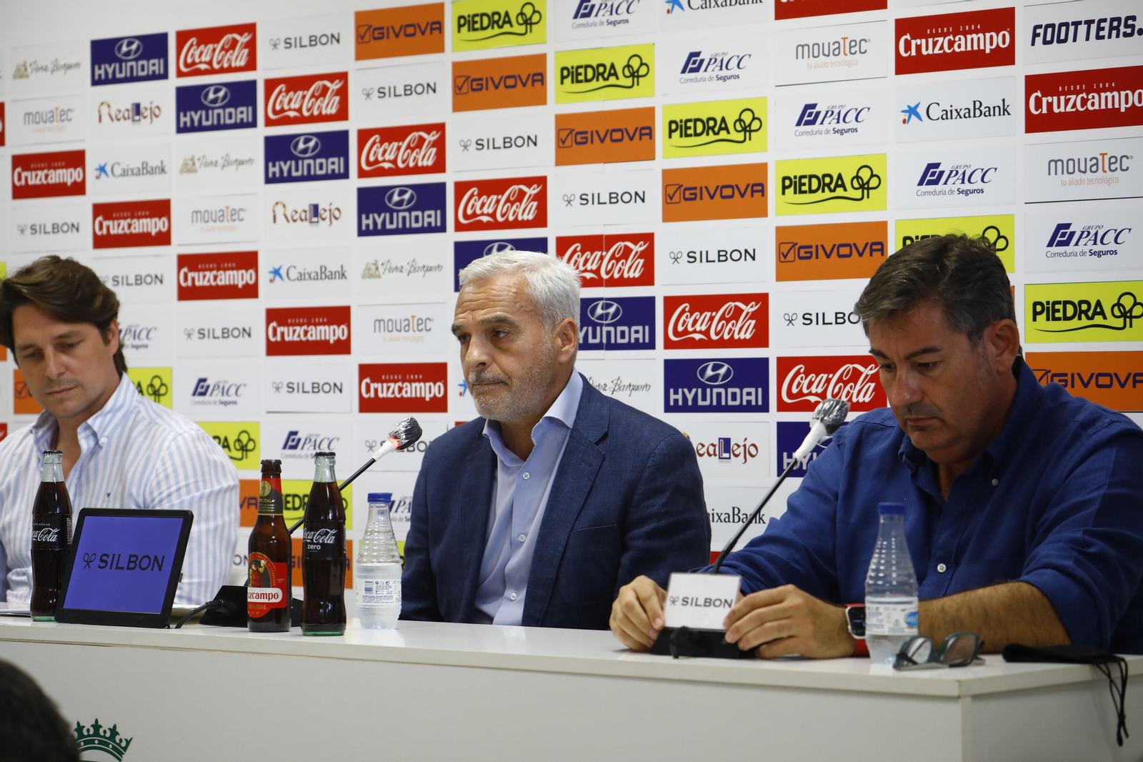 Las imágenes de la despedida de Miguel Valenzuela del Córdoba CF