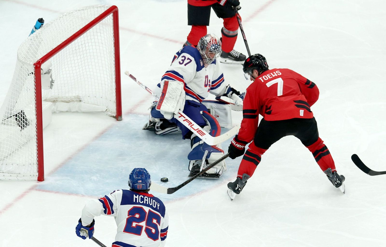 Las mejores fotos de los Juegos Olímpicos de invierno Milán Cortina d'Ampezzo 2026 | Ceremonia de clausura y jornada 17 y última