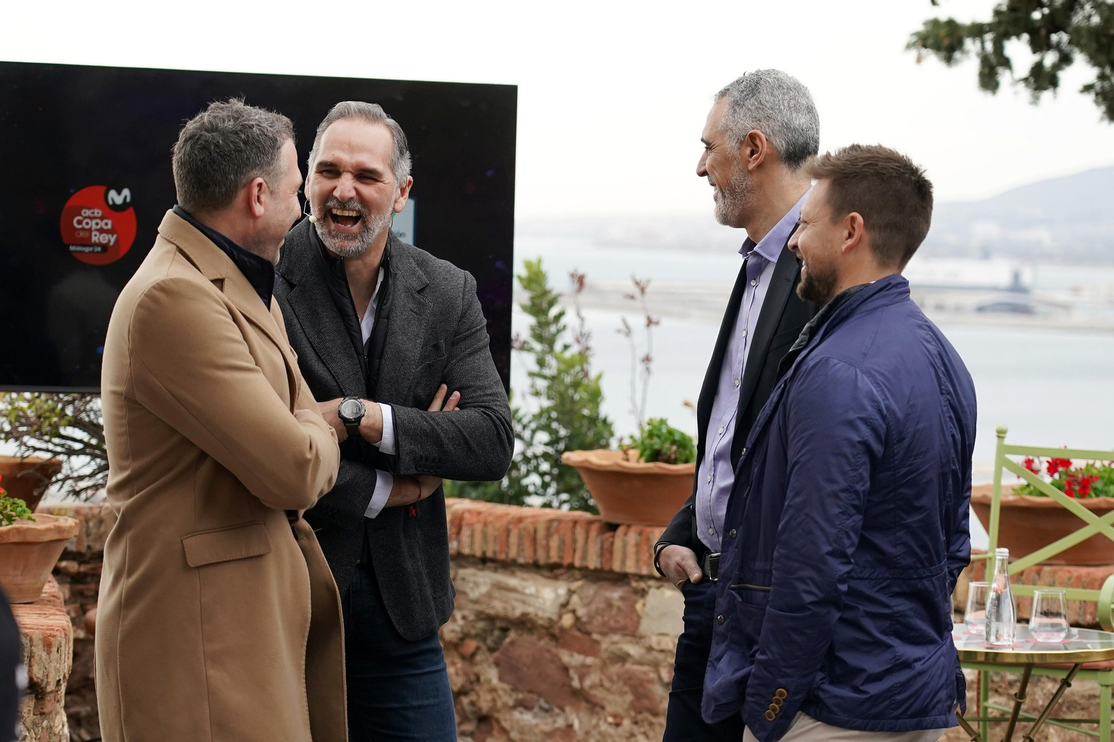 Berni Rodríguez y Carlos Cabezas, en una mesa redonda con historia