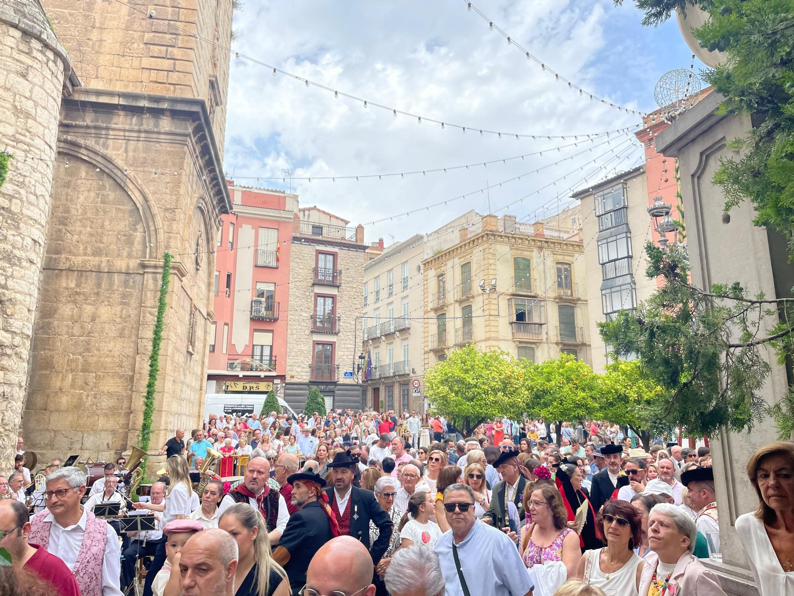 Ofrenda floral a la Virgen de la Capilla, en imágenes