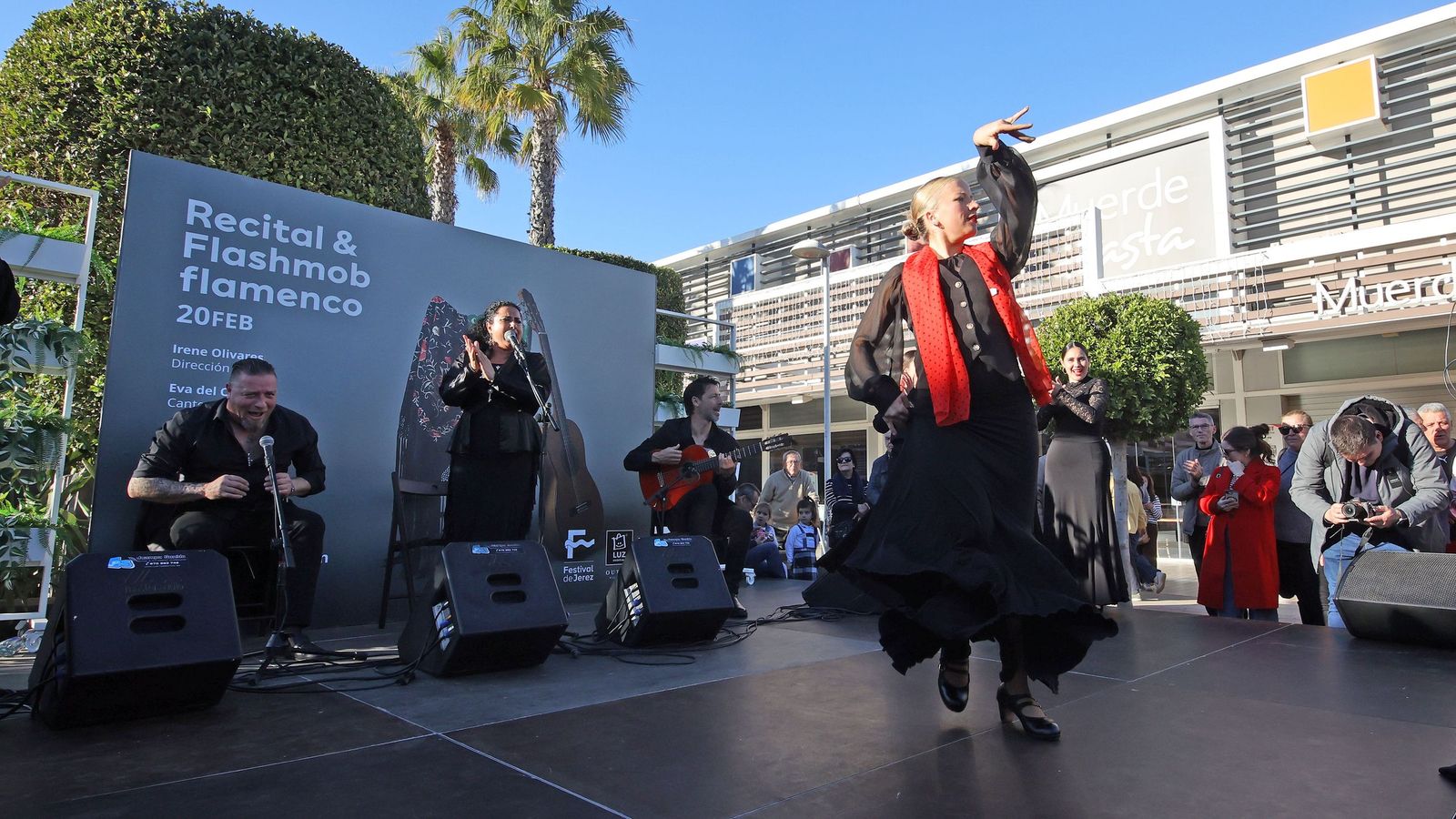 Recital y Flashmob en Luz Shopping Jerez