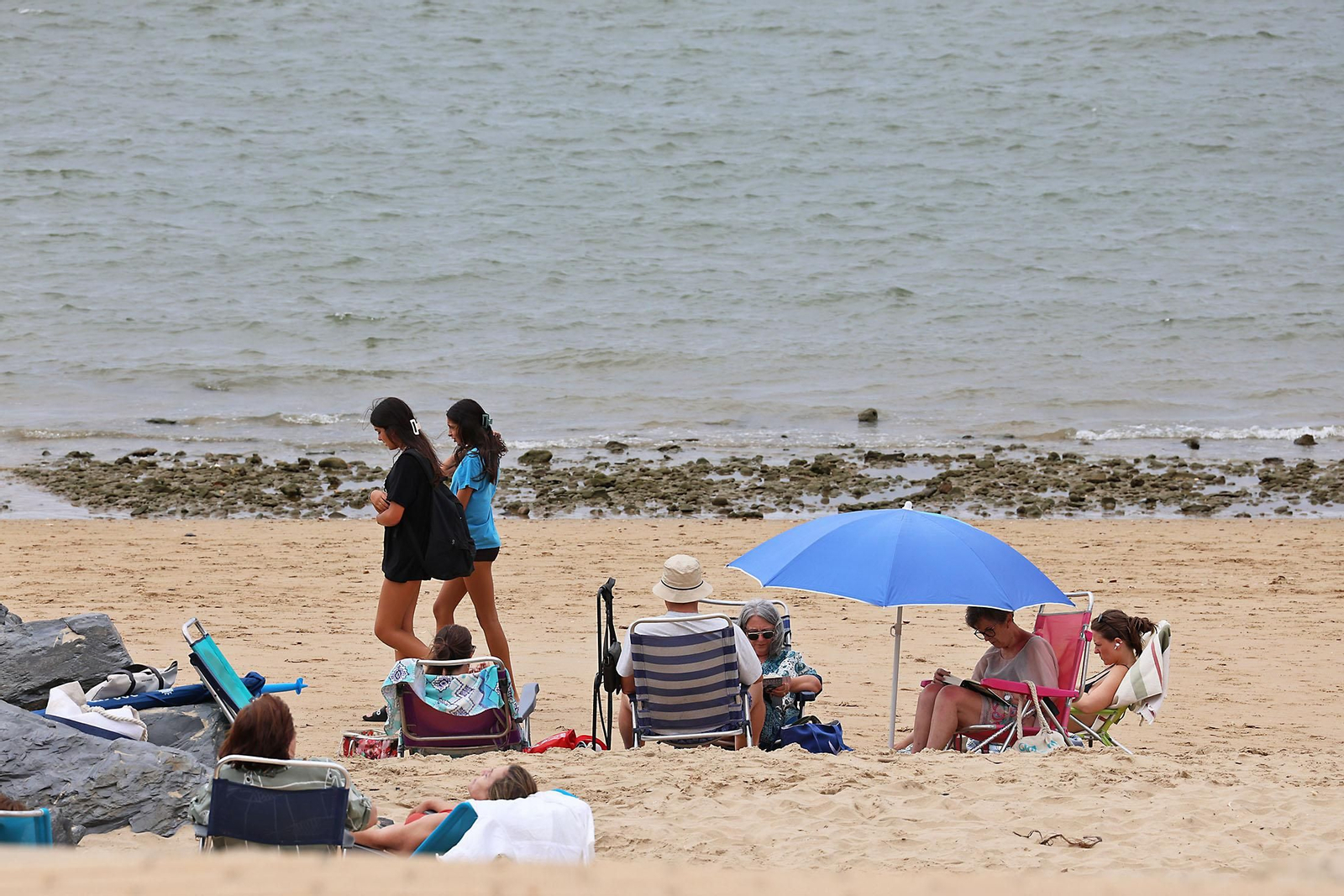 Mañanas nubladas de paseos por las playas de Huelva