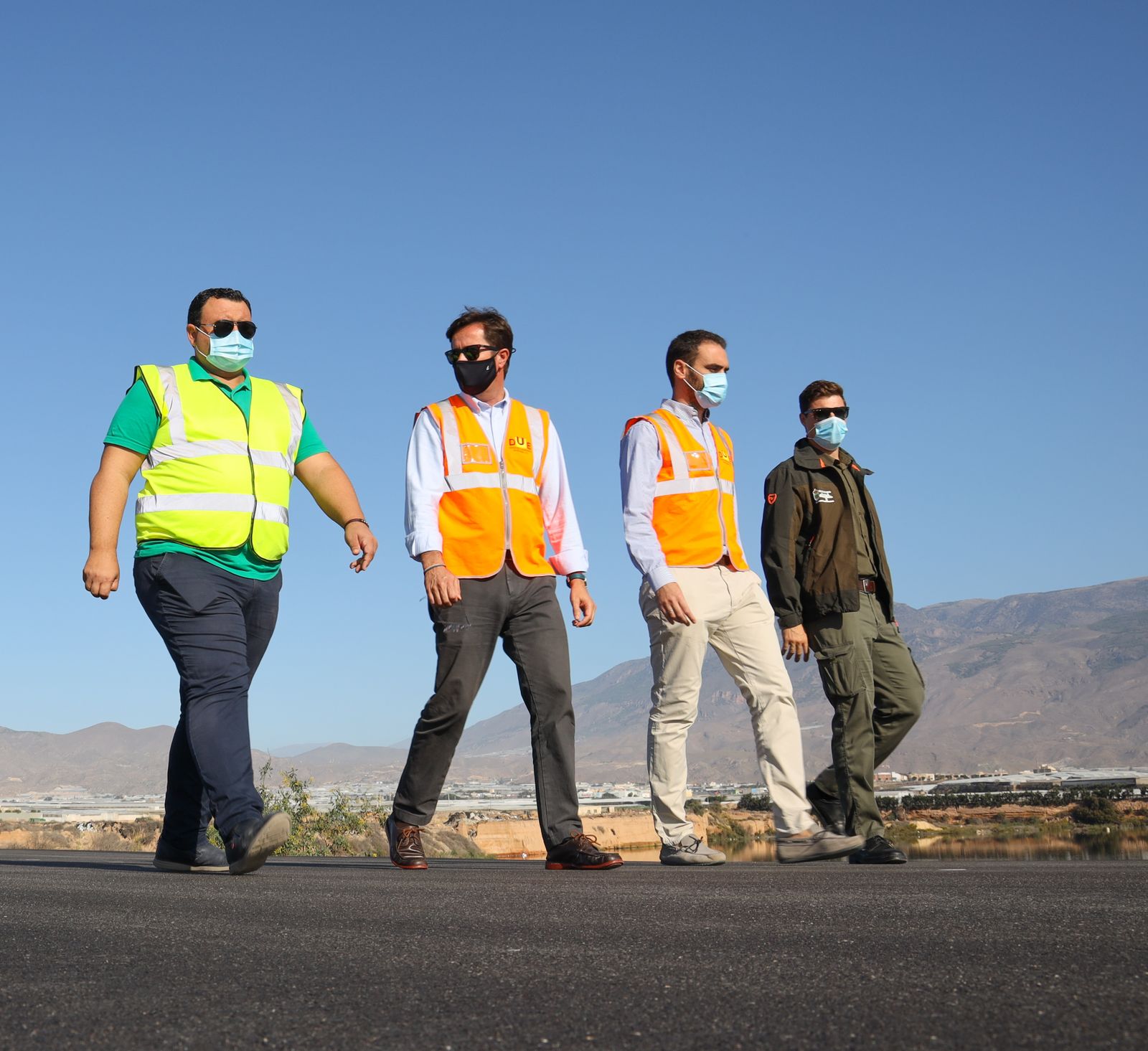 Imagen de archivo de la visita a un camino rural ejidense.