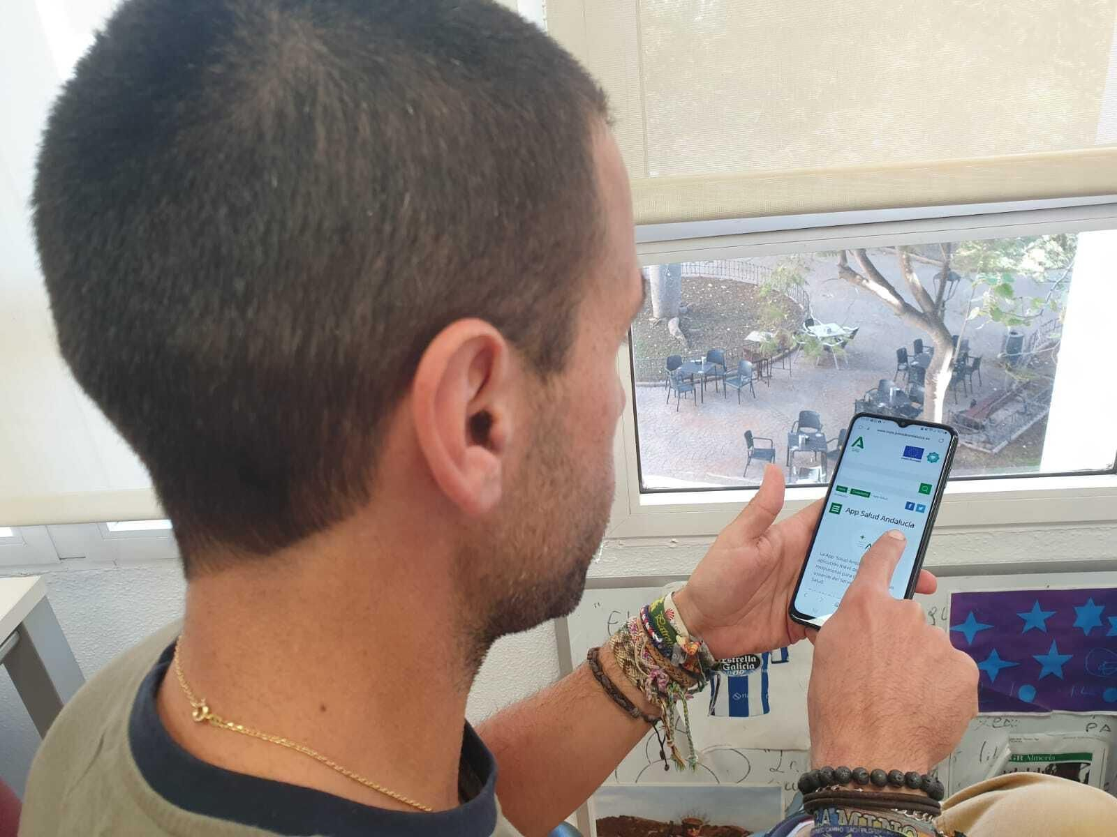 Aprende a pedir cita para el médico a través del móvil