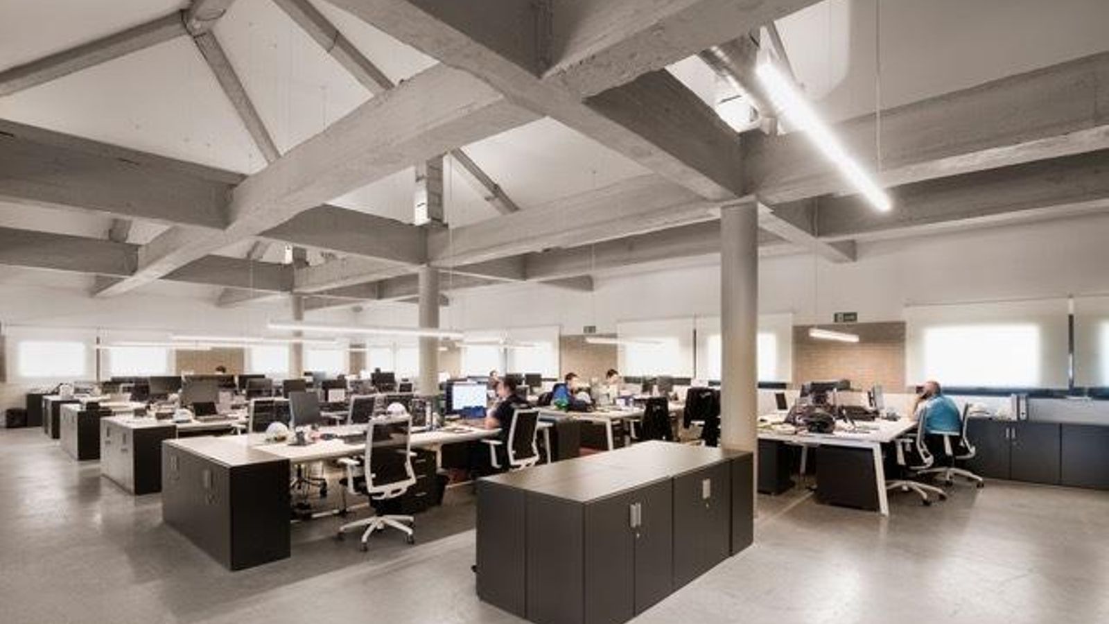 Interior del edificio rehabilitado en los Astilleros.