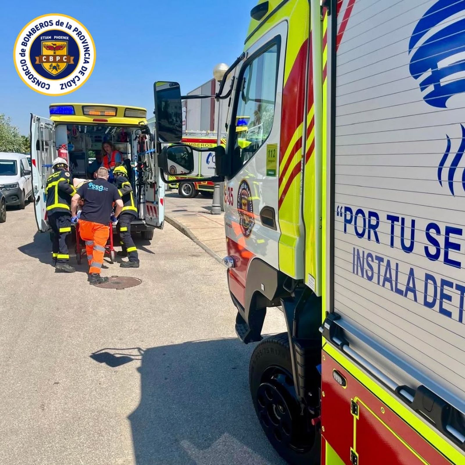 Rescatan a un trabajador en una nave de Villamartín tras sufrir un ictus