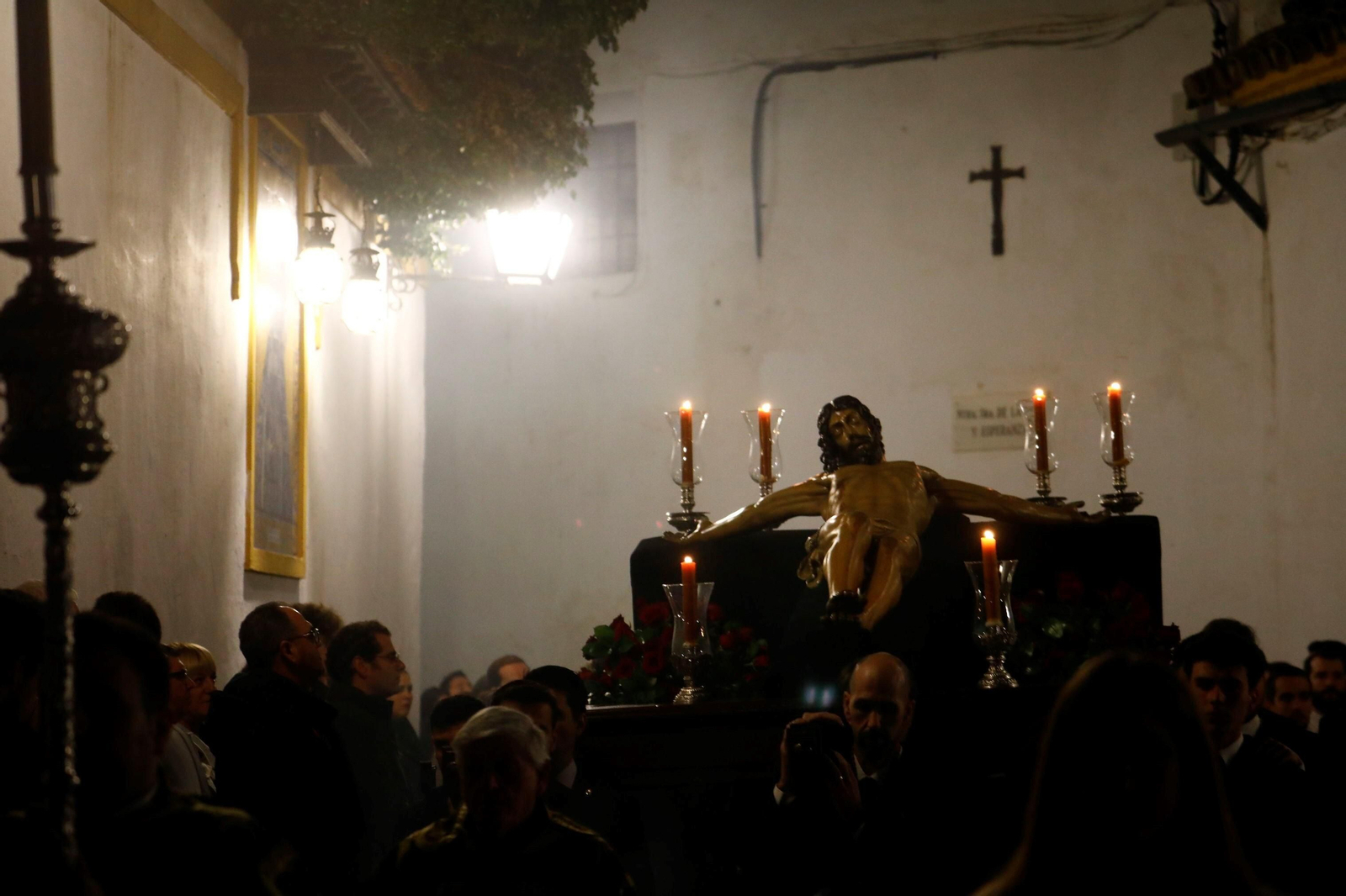 Las mejores imágenes del vía crucis del Cristo de la Clemencia en Córdoba Las mejores imágenes del vía crucis del Cristo de la Clemencia en Córdoba