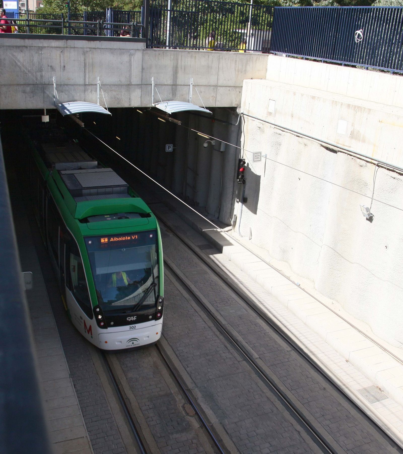 La bajada de las incidencias acerca la apertura del Metro.