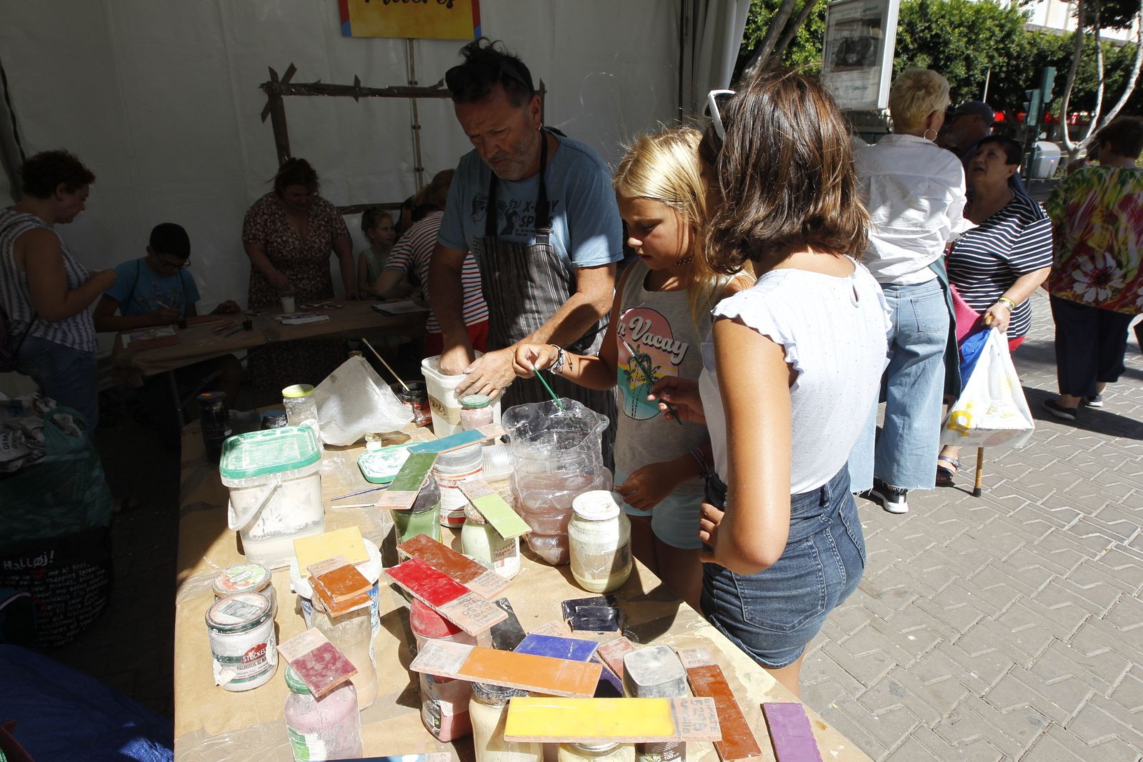 Taller cuerda-seca alfarería. Feria de Almería 2019