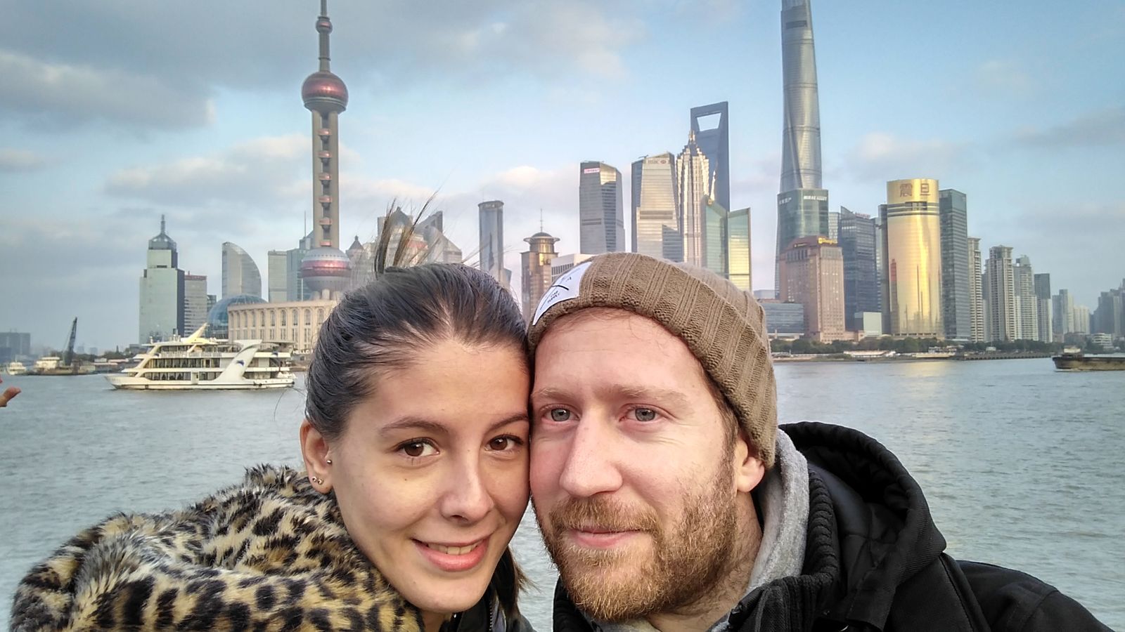 Hugo e Isa, durante su estancia en Shanghai.