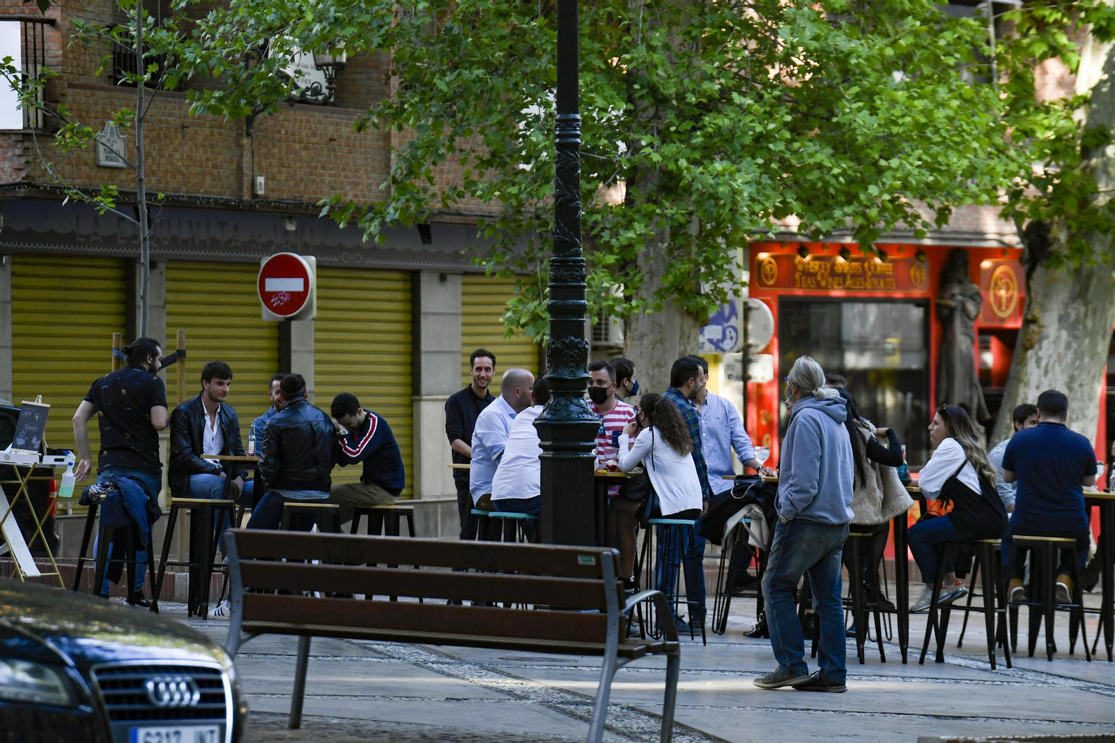 Fotos: los bares de Granada vuelven a cerrar a las ocho de la tarde por el coronavirus