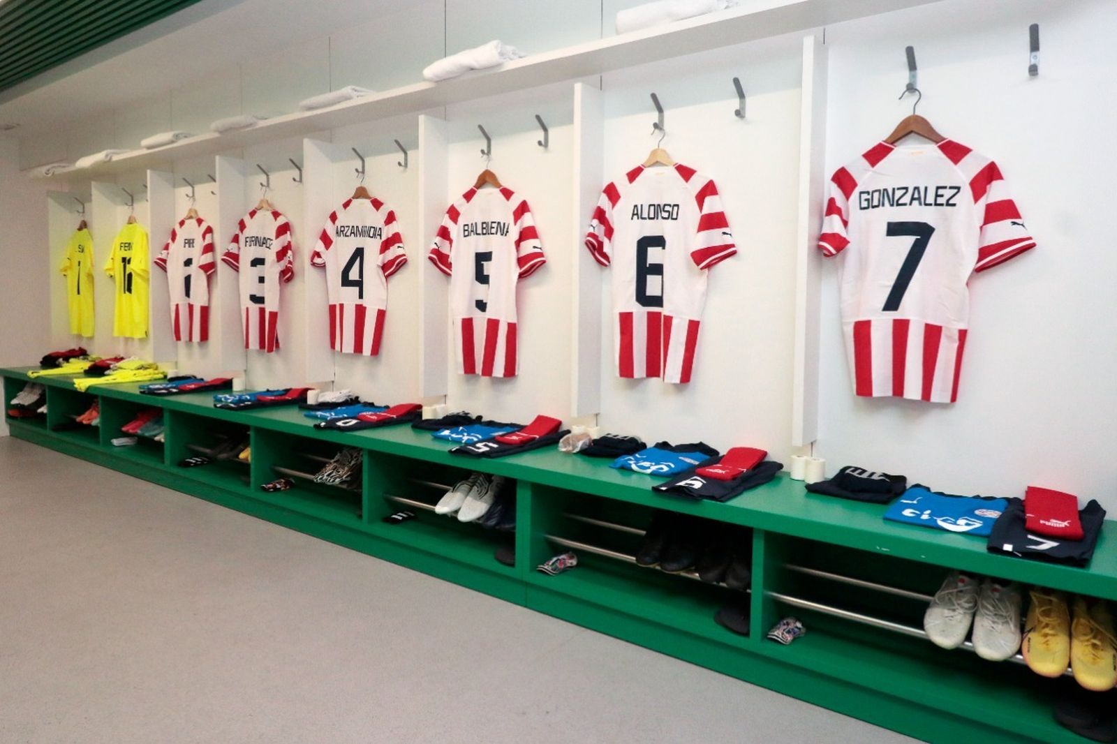 Las imágenes del Marruecos - Paraguay en el Benito Villamarín