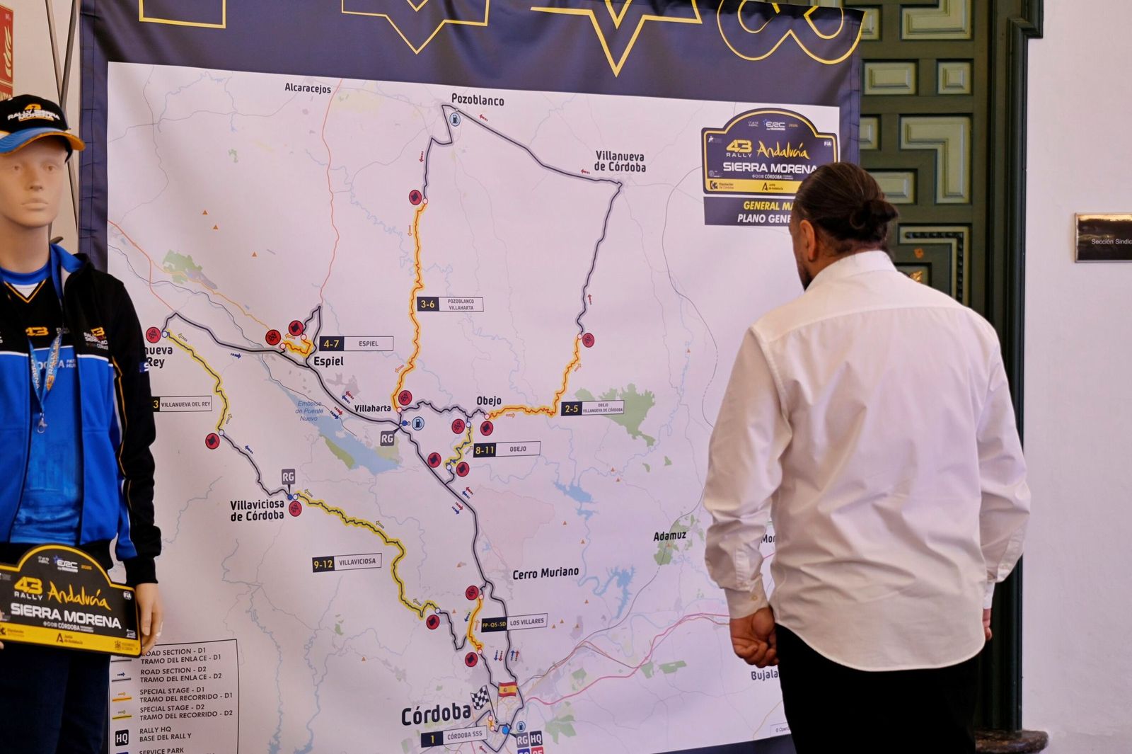 Las imágenes de la presentación del 43 Rallye Sierra Morena.