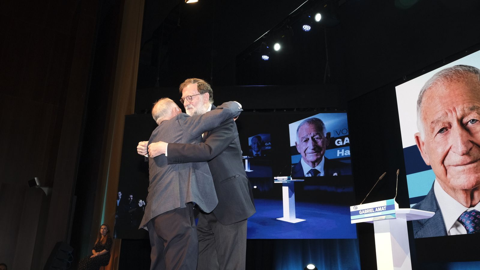 Imágenes de Rajoy apoyando la candidatura de Gabriel Amat a la Alcaldía de Roquetas de Mar