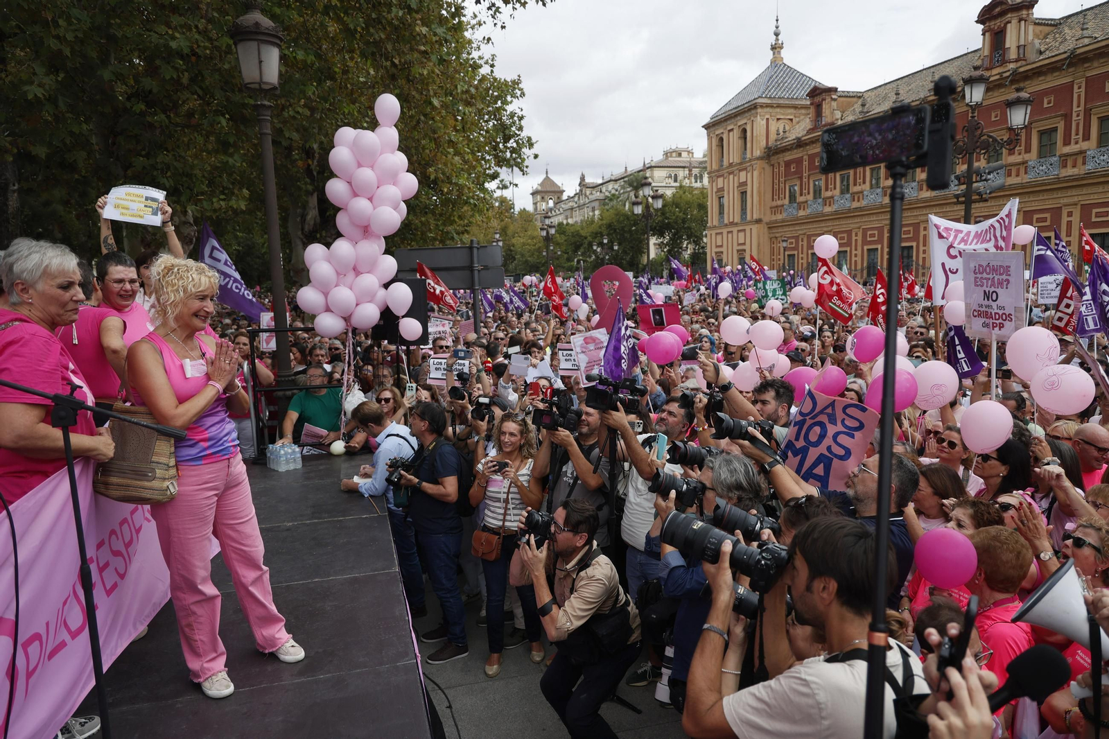 Las imágenes de la manifestación convocada por Amama