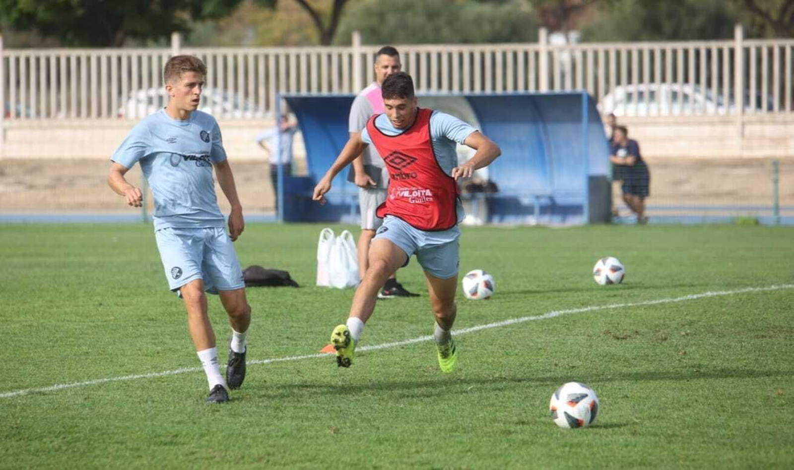 Primer entrenamiento de Francis al frente del Xerez DFC