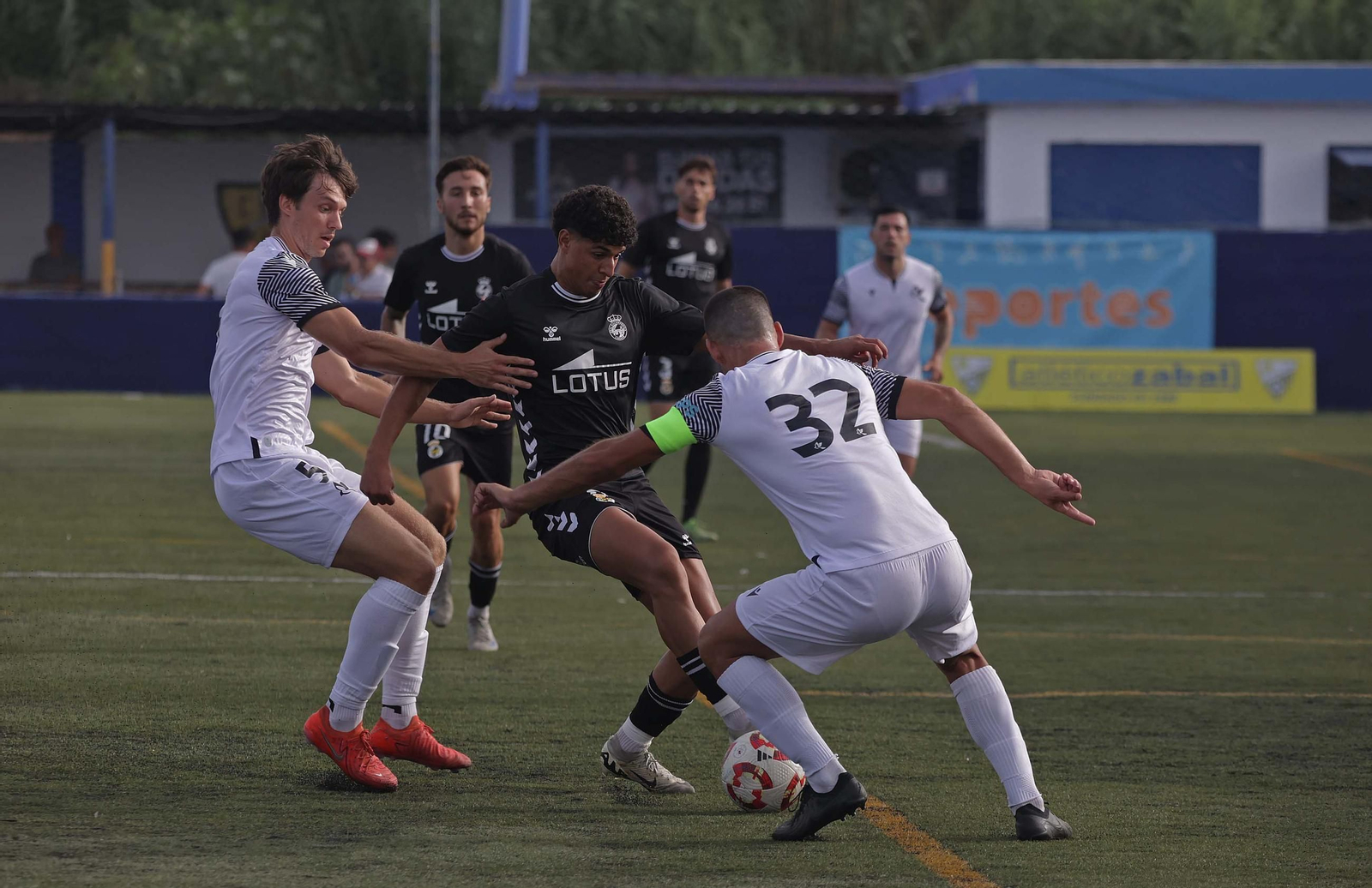 Las mejores fotos del Balona - Bruno´s Magpies de la pretemporada 25/26