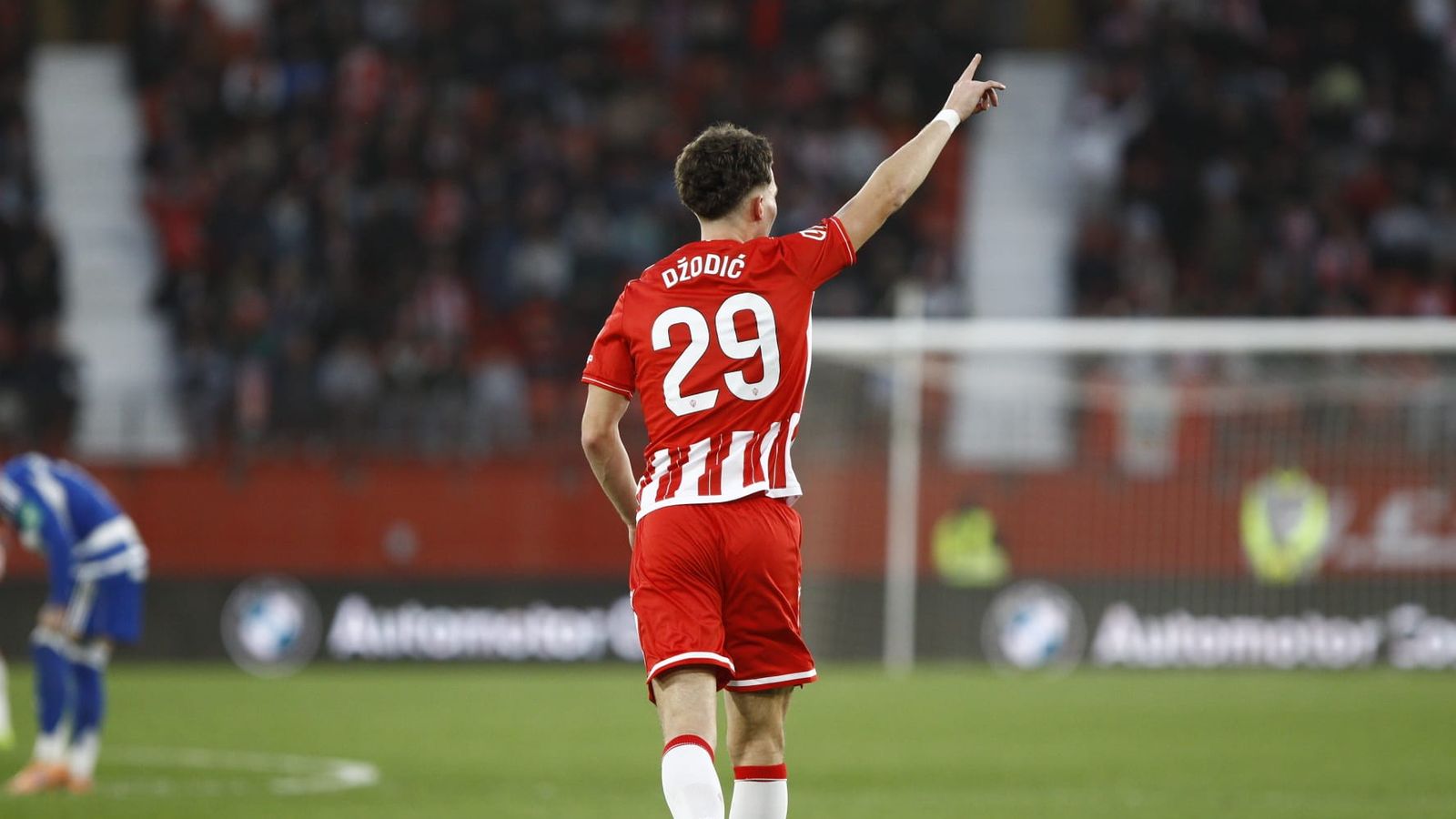 Stefan Dzodic celebra su primer tanto con la camiseta del Almería.