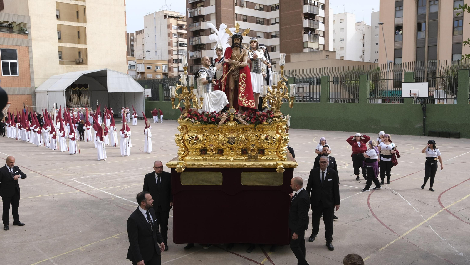La procesión de Coronación en Almería, en imágenes