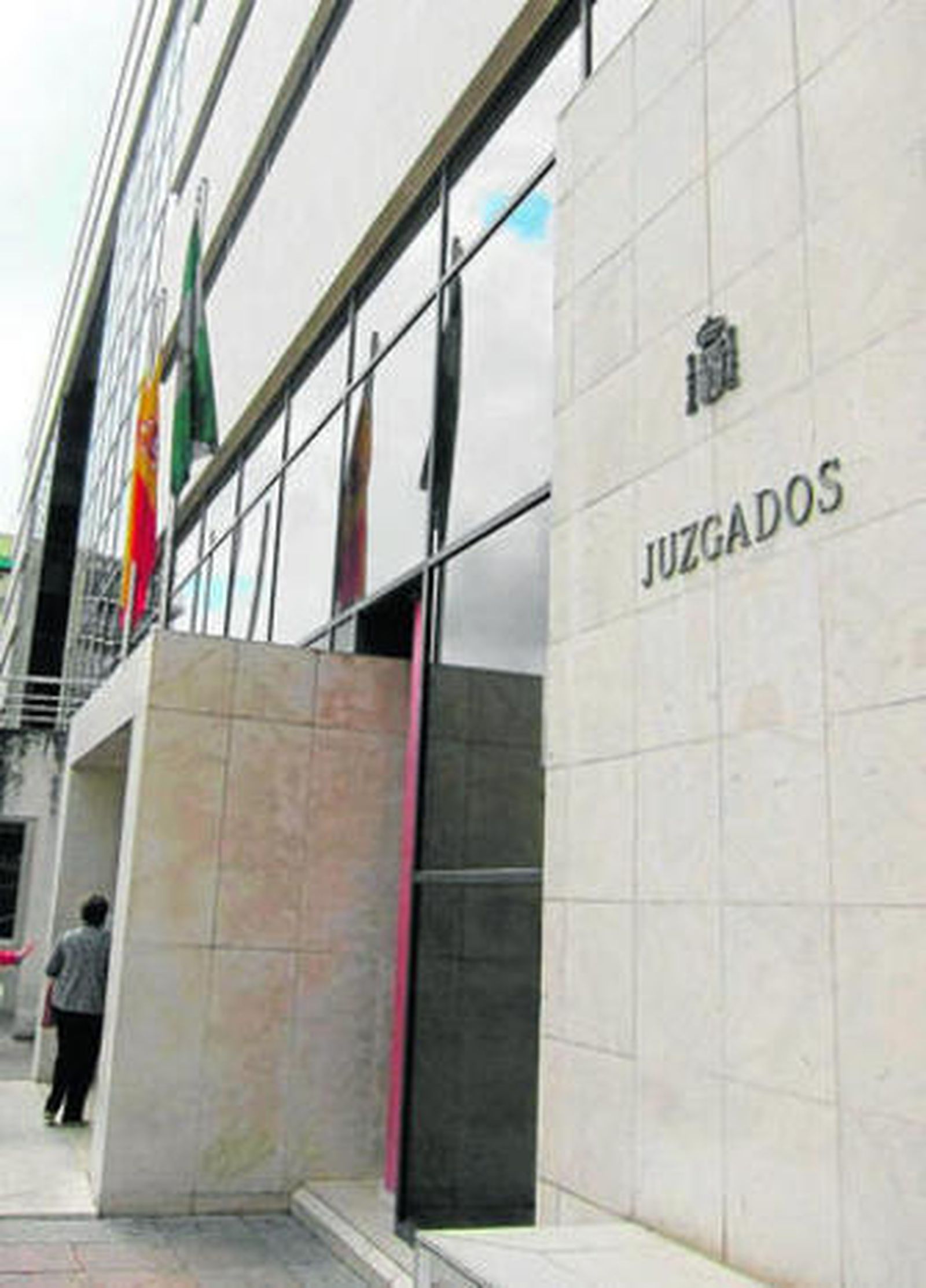 El servicio se halla en la primera planta del edificio de los juzgados.