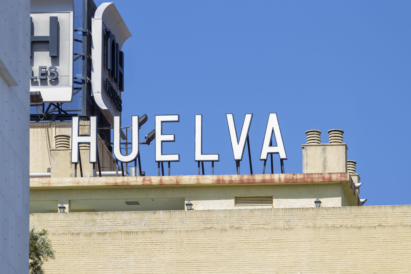 Imágenes del lunes 5 de junio en Huelva