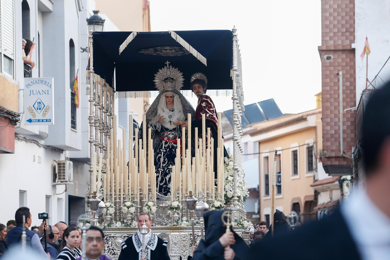 Fotos del Lunes Santo en La Línea: El Silencio