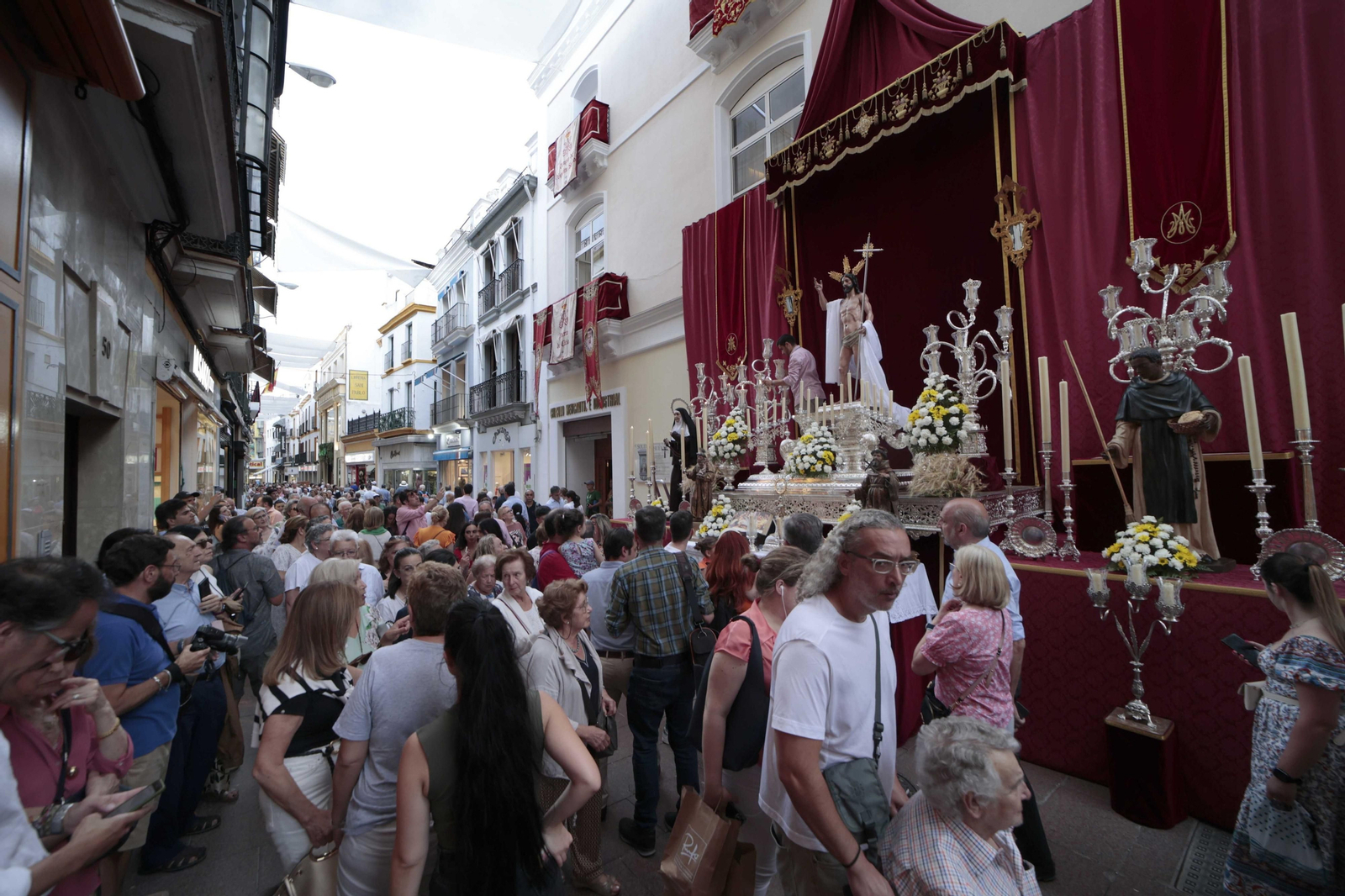 Ambiente de las vísperas del Corpus