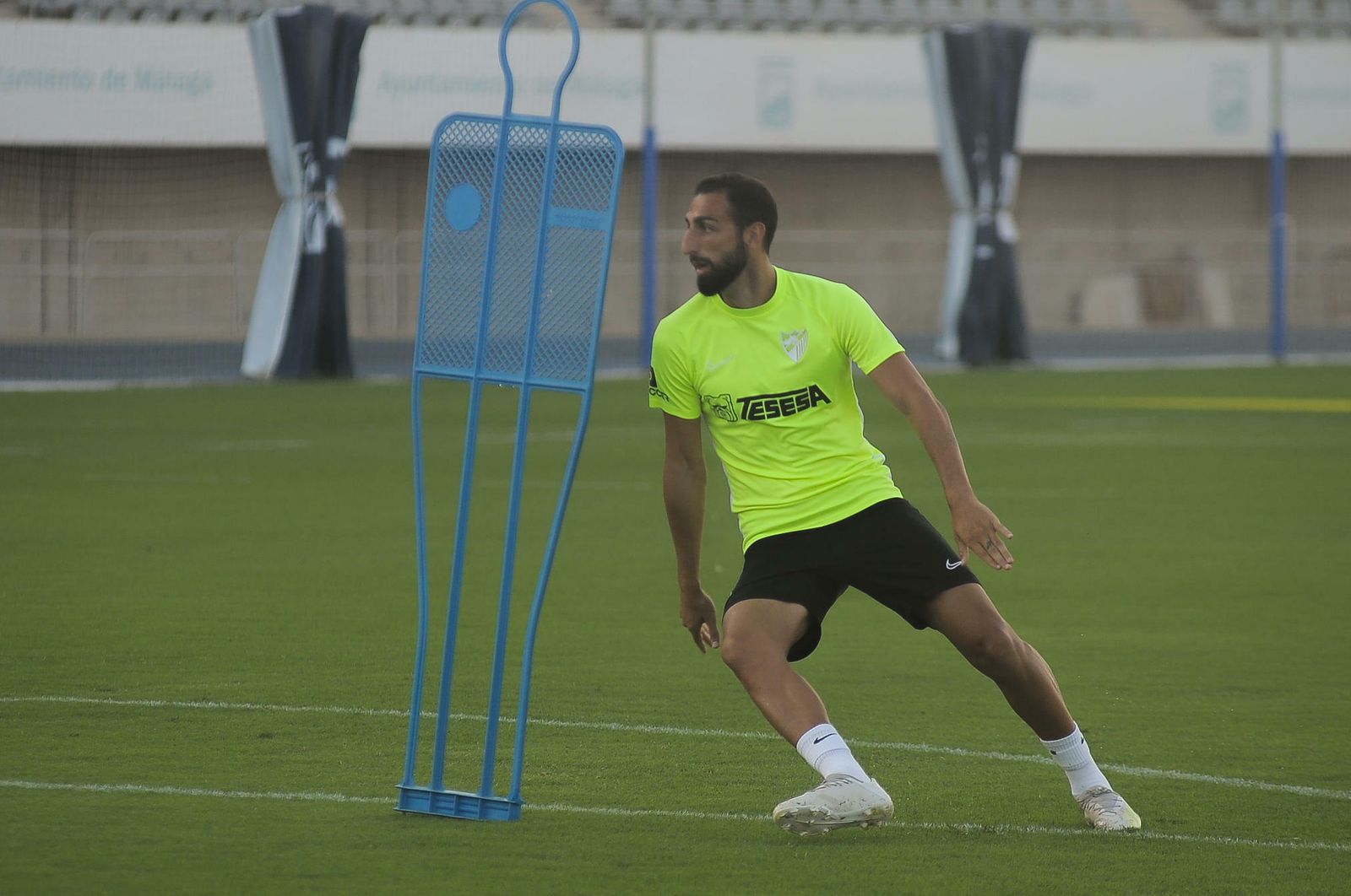 Las fotos del entrenamiento del Málaga CF tras la tormenta