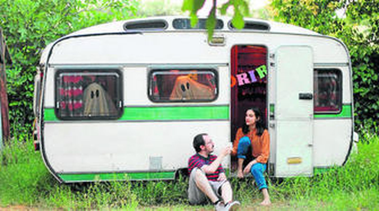 1. Un momento de la presentación, ayer, del Mes de Danza. 2. Alberto Almenara y Silvia Balvín estrenarán 'Alf' en el Central. 3. Pere Faura.  4. El tándem formado por Miguel Marín y Teresa Navarrete.