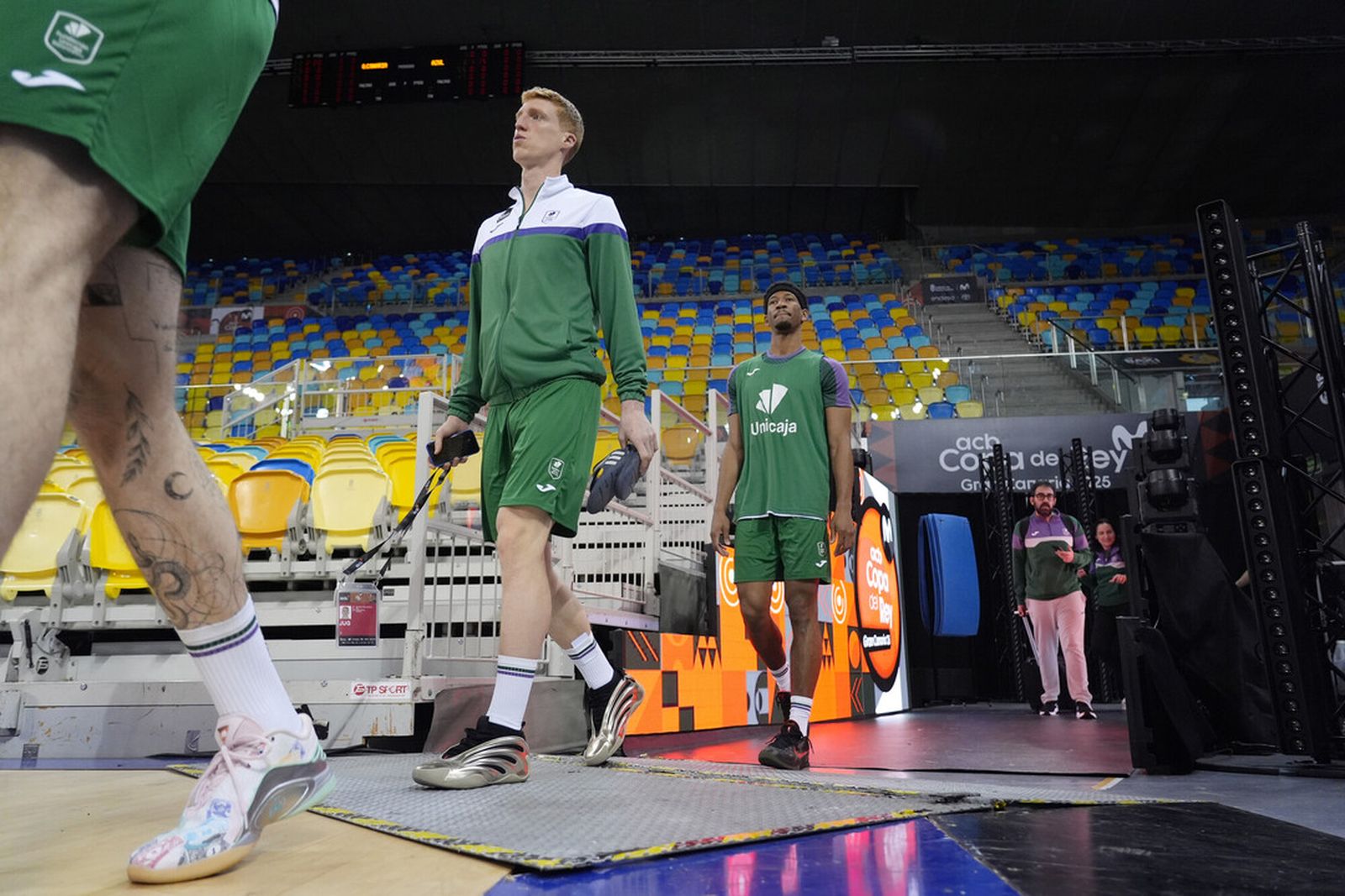 El Unicaja prueba el Gran Canaria Arena