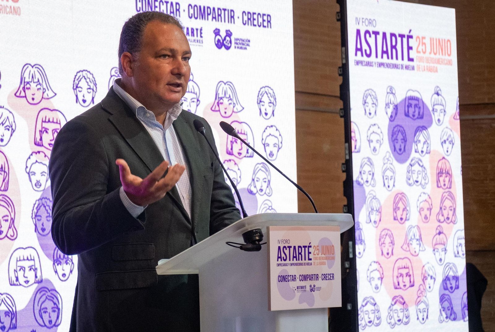 David Toscano en el foro Astarté.