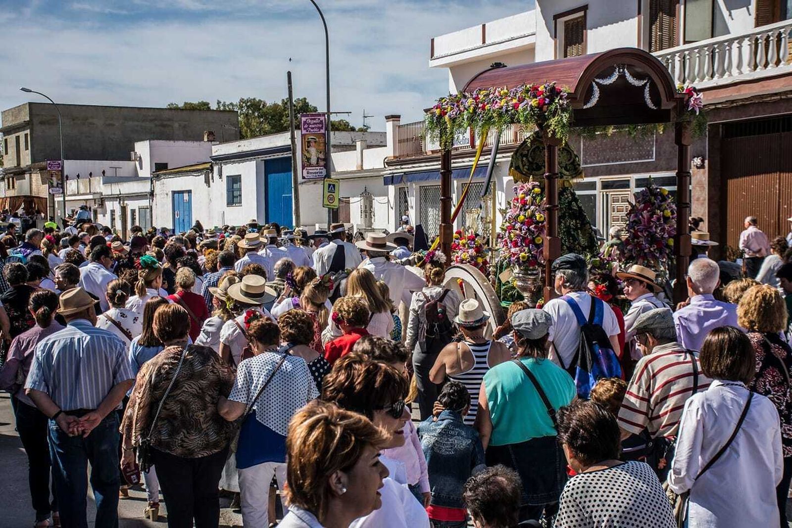 La romería de la Virgen del Rosario de El Cuervo, en una edición anterior.