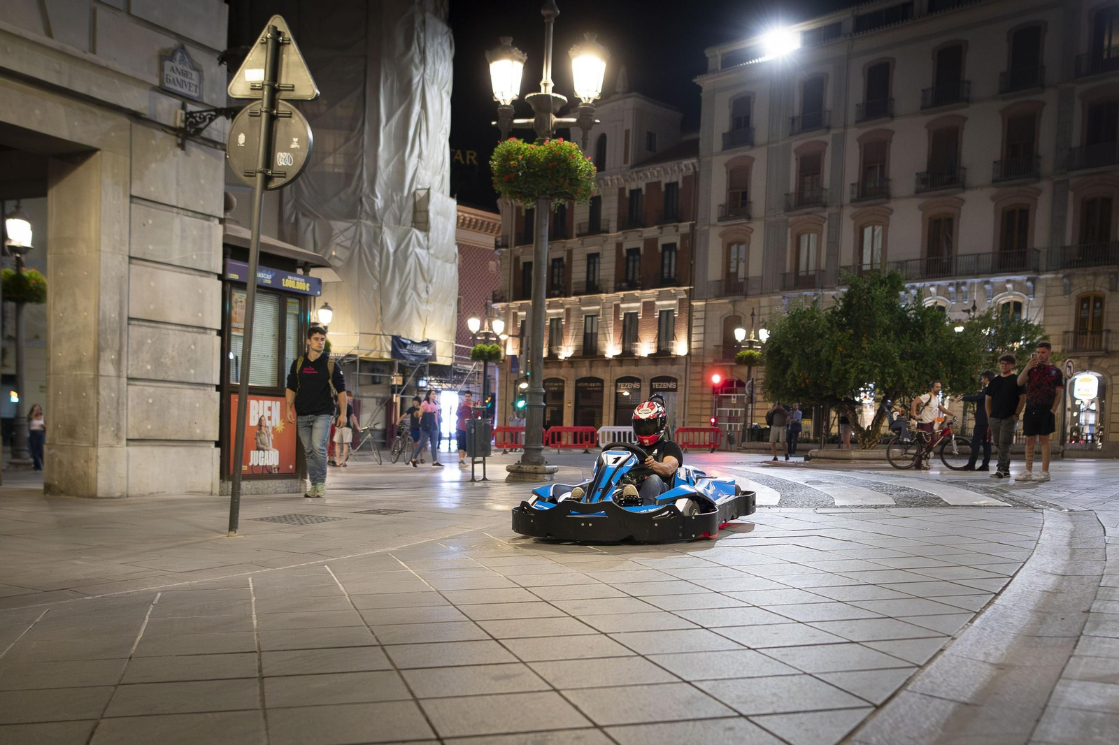 Así se probó el circuito urbano de karts de Granada, en imágenes