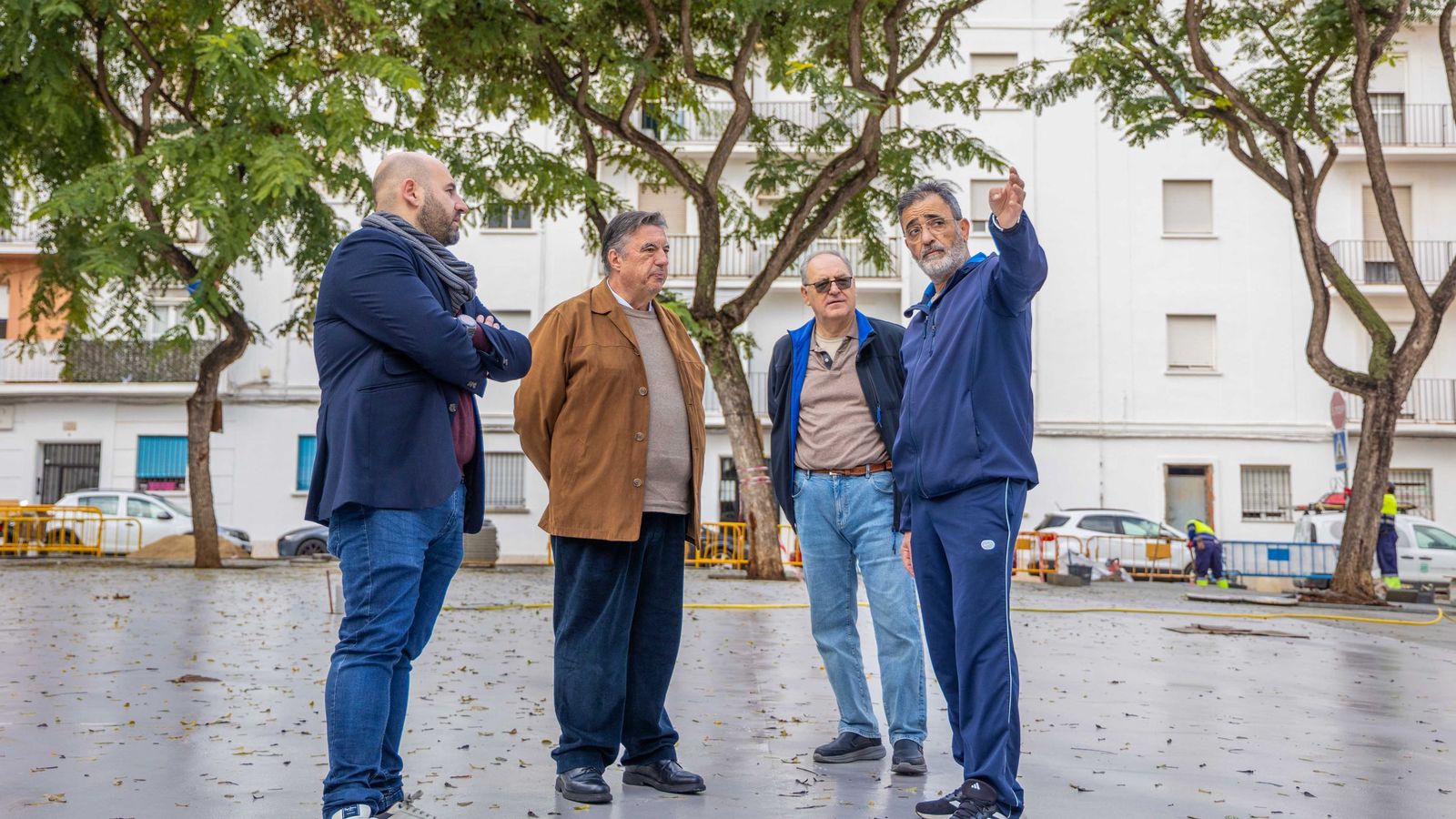 Visita a las obras de la plaza del Merendero, en San Fernando