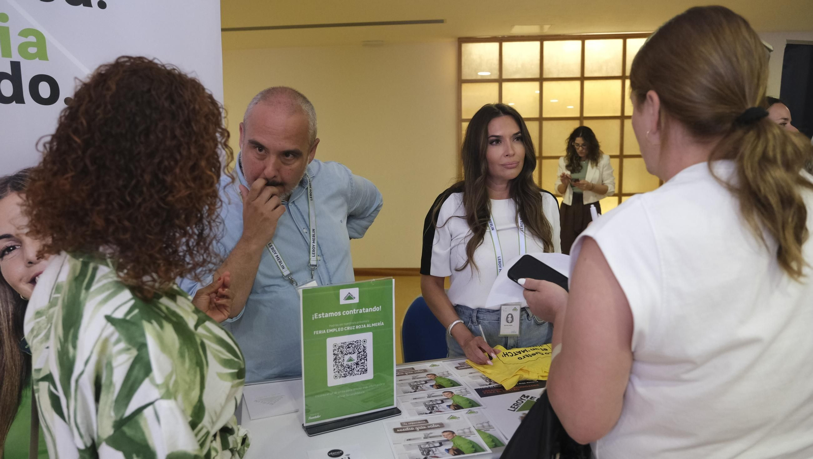 I Feria de Empleo Cruz Roja de Almería, en imágenes