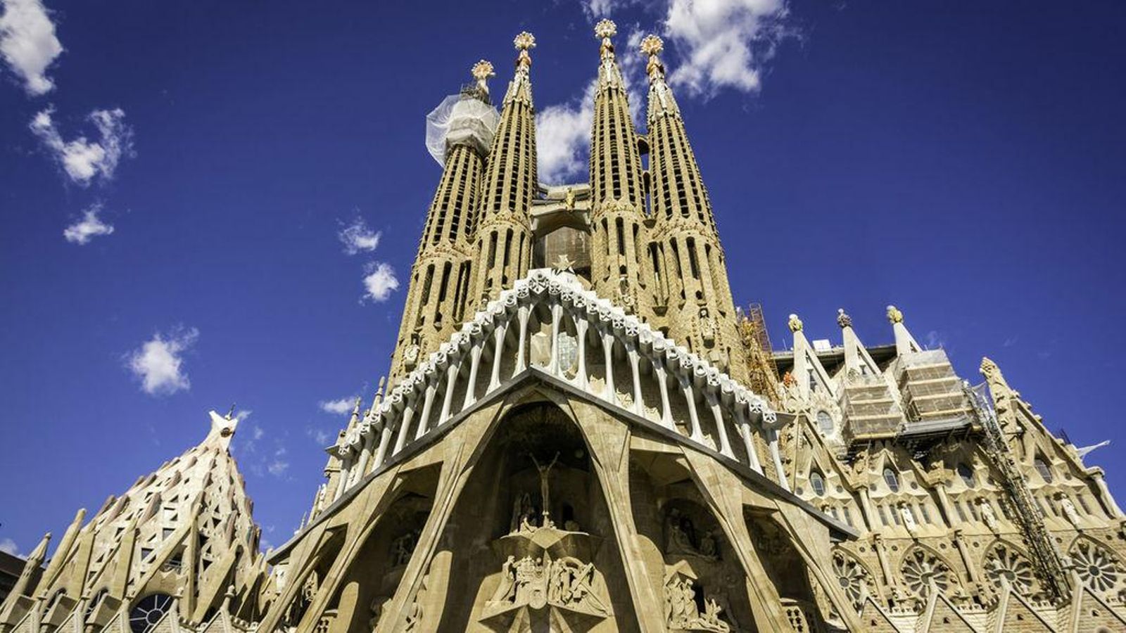 Detalle de la Sagrada Familia de Antonio Guadí.