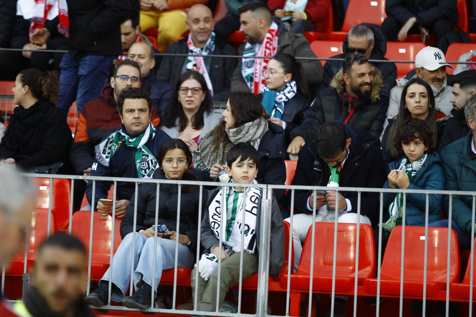 Imágenes del partido de fútbol U.D. Almería-Real Betis Balompié