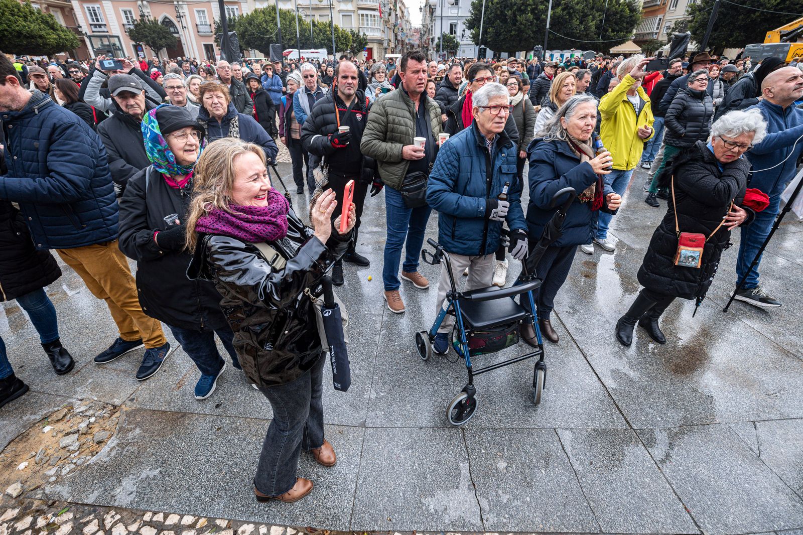 Búscate entre las mejores imágenes que ha dejado la Ostionada Popular