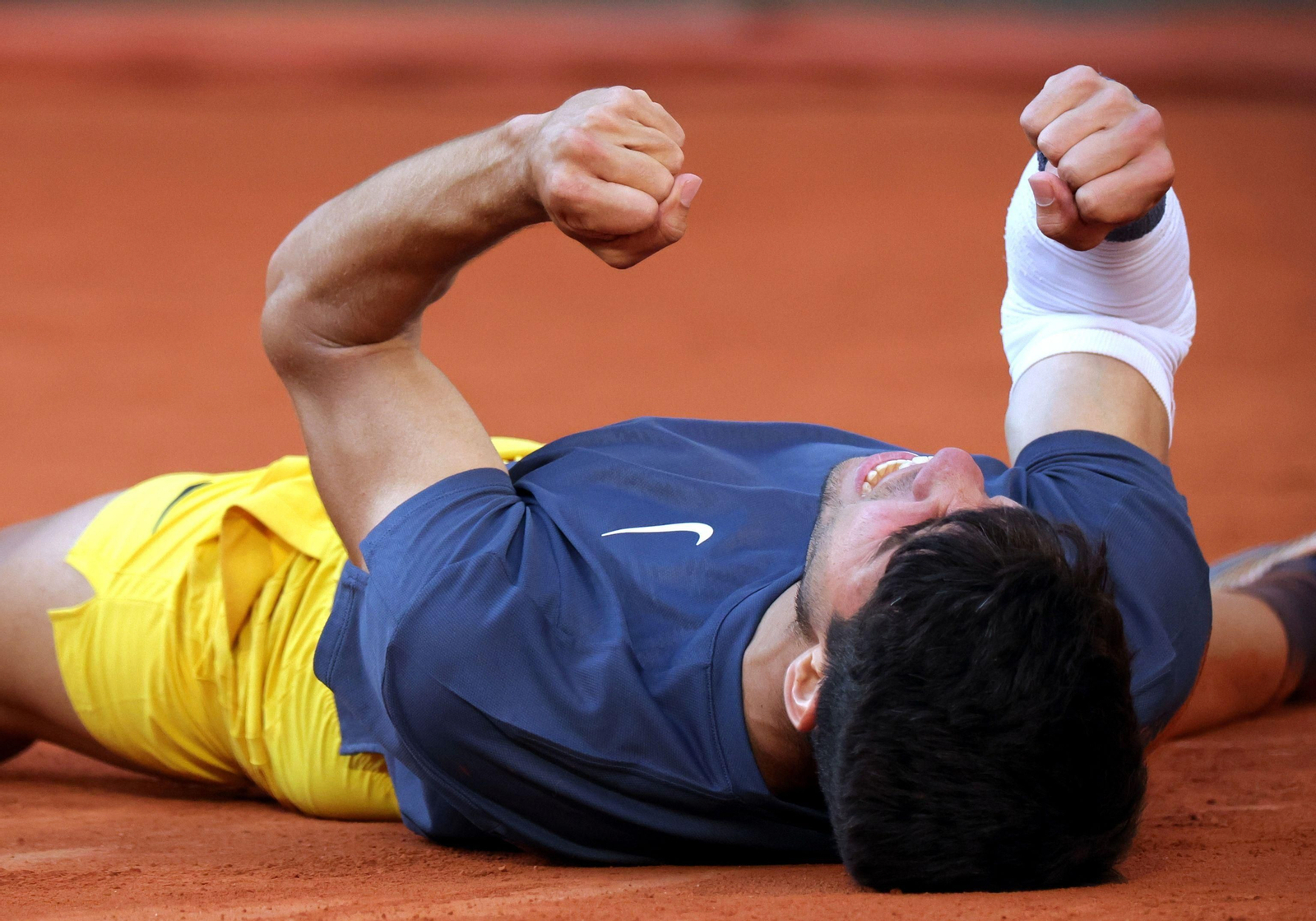 Las fotos del primer título de Carlos Alcaraz en Roland Garros