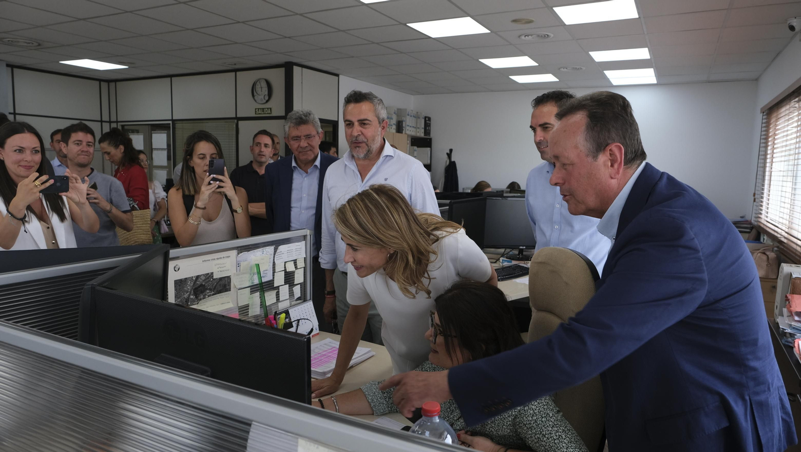 Imágenes de la visita de la Ministra Raquel Sánchez a Transportes J. Cano, en Antas