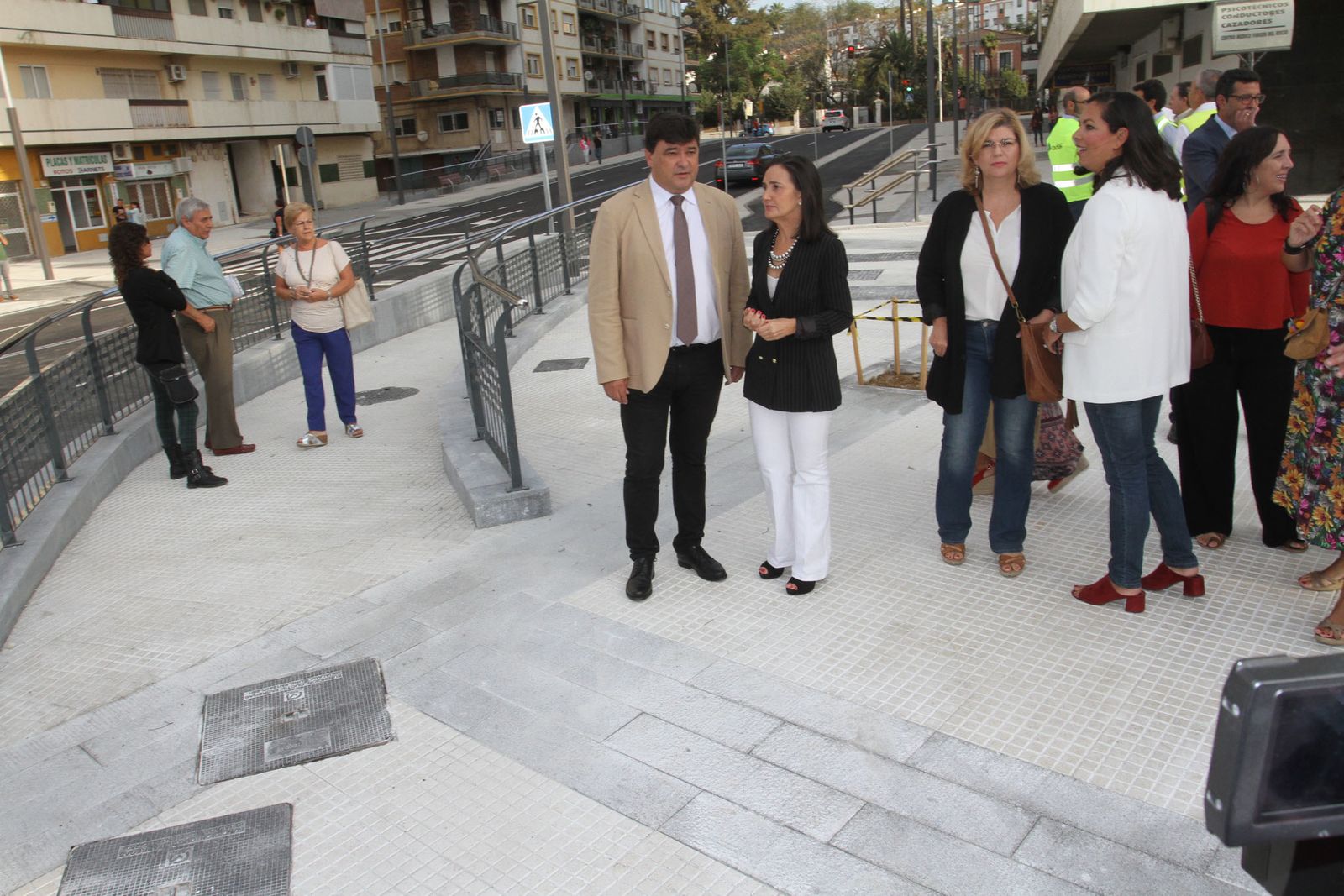 Reapertura de la Avenida de Cádiz al tráfico.